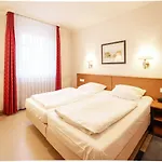 Dünenpark Binz - Klassik Appartement mit 1 Schlafzimmer und Balkon im Obergeschoss 018
